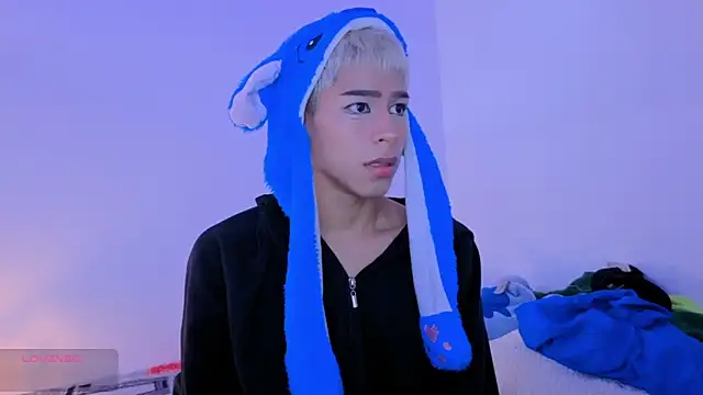 Snapshot of taichi_bluy chatting on September 25, 2025, 6:11 pm taichi bluy online show from September 25, 2025, 6:11 pm