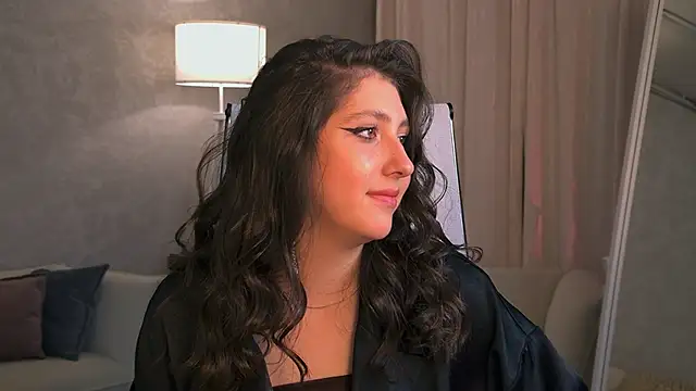 Snapshot of Mary_Miiller chatting on September 23, 2025, 9:23 am Mary Miiller online show from September 23, 2025, 9:23 am