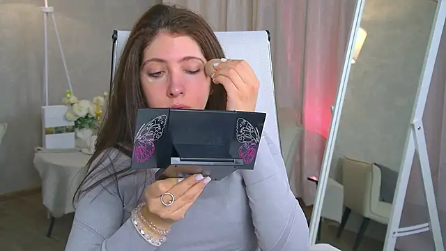 Snapshot of Mary_Miiller chatting on November 23, 2025, 7:30 am Mary Miiller online show from November 23, 2025, 7:30 am