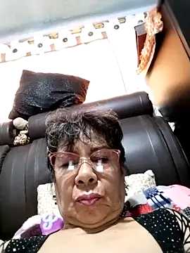 Snapshot of OliviaMorris1 chatting on October 26, 2025, 2:45 pm OliviaMorris1 online show from October 26, 2025, 2:45 pm