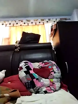 Snapshot of OliviaMorris1 chatting on November 23, 2025, 4:29 pm OliviaMorris1 online show from November 23, 2025, 4:29 pm