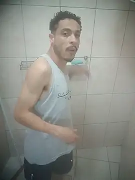 Snapshot of Veww1313 chatting on November 8, 2025, 9:13 pm Veww1313 online show from November 8, 2025, 9:13 pm