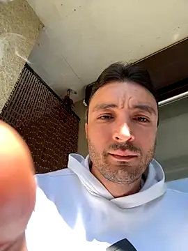 Snapshot of SemprePerverso chatting on October 2, 2025, 12:45 pm SemprePerverso online show from October 2, 2025, 12:45 pm