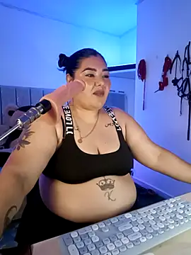 Snapshot of AndreaKinky chatting on November 13, 2025, 8:24 am AndreaKinky online show from November 13, 2025, 8:24 am