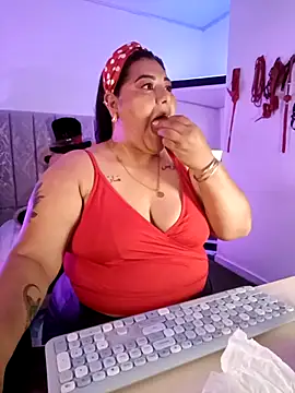 Snapshot of AndreaKinky chatting on November 21, 2025, 8:13 am AndreaKinky online show from November 21, 2025, 8:13 am