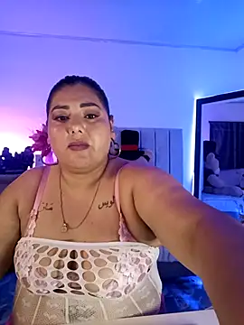 Snapshot of AndreaKinky chatting on December 4, 2025, 8:01 am AndreaKinky online show from December 4, 2025, 8:01 am