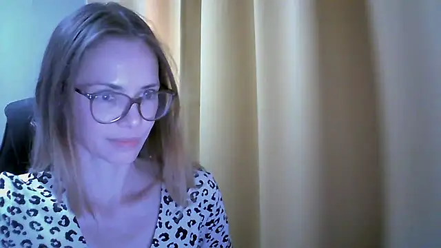 Snapshot of SEA_Dream chatting on October 1, 2025, 8:20 am SEA Dream online show from October 1, 2025, 8:20 am