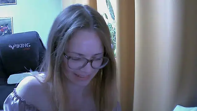 Snapshot of SEA_Dream chatting on October 2, 2025, 4:52 am SEA Dream online show from October 2, 2025, 4:52 am