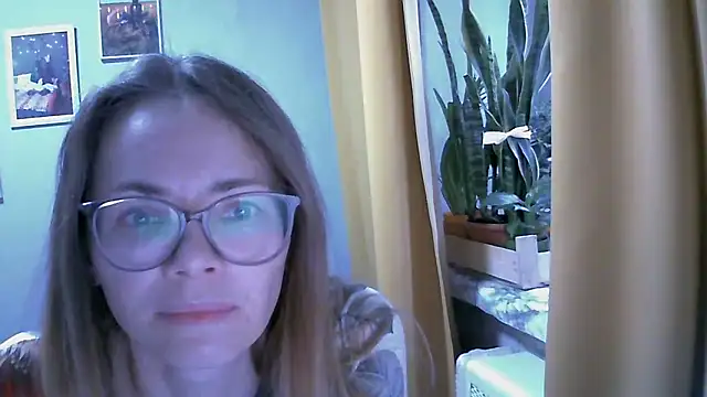 Snapshot of SEA_Dream chatting on November 18, 2025, 4:50 am SEA Dream online show from November 18, 2025, 4:50 am