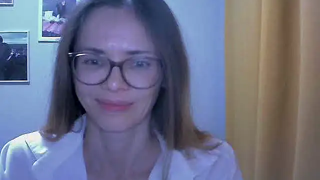 Snapshot of SEA_Dream chatting on December 15, 2025, 5:34 am SEA Dream online show from December 15, 2025, 5:34 am