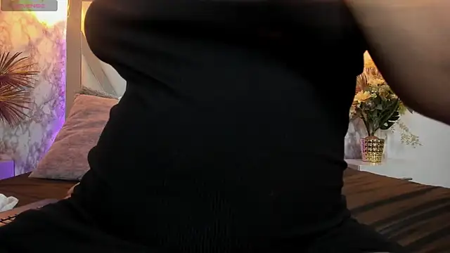 Aisha poweer online show from September 28, 2025, 3:01 am