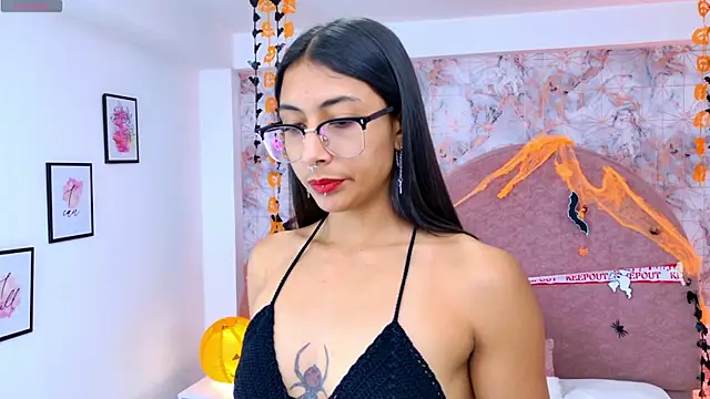 Snapshot of RavenGloomy chatting on October 27, 2025, 7:40 pm RavenGloomy online show from October 27, 2025, 7:40 pm