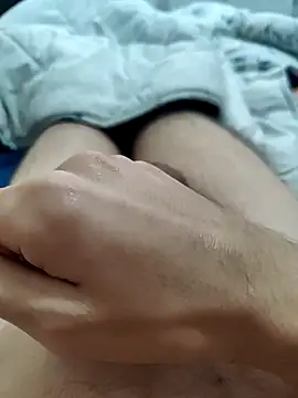 emrekzlk52 online show from October 30, 2025, 11:00 am