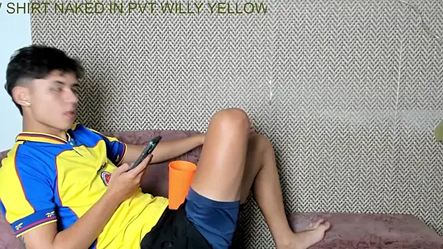 willy sexxx18 online show from November 3, 2025, 2:29 pm