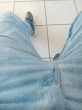 Snapshot of svvagesexyy chatting on September 29, 2025, 7:35 am svvagesexyy online show from September 29, 2025, 7:35 am