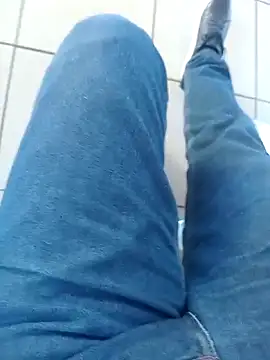 Snapshot of svvagesexyy chatting on October 18, 2025, 2:29 pm svvagesexyy online show from October 18, 2025, 2:29 pm