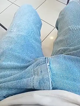 Snapshot of svvagesexyy chatting on October 29, 2025, 7:32 am svvagesexyy online show from October 29, 2025, 7:32 am