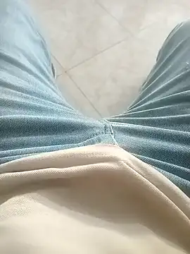 Snapshot of svvagesexyy chatting on November 2, 2025, 8:17 am svvagesexyy online show from November 2, 2025, 8:17 am