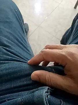 Snapshot of svvagesexyy chatting on November 9, 2025, 8:12 am svvagesexyy online show from November 9, 2025, 8:12 am