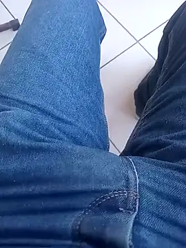 Snapshot of svvagesexyy chatting on November 19, 2025, 7:52 am svvagesexyy online show from November 19, 2025, 7:52 am