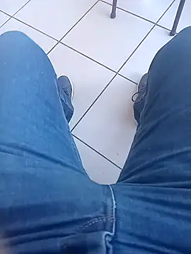 Snapshot of svvagesexyy chatting on November 27, 2025, 7:43 am svvagesexyy online show from November 27, 2025, 7:43 am