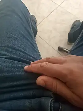 Snapshot of svvagesexyy chatting on November 30, 2025, 9:57 am svvagesexyy online show from November 30, 2025, 9:57 am