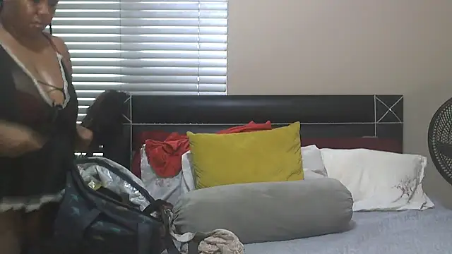 Snapshot of SweetBerryBliss chatting on November 6, 2025, 7:53 am SweetBerryBliss online show from November 6, 2025, 7:53 am