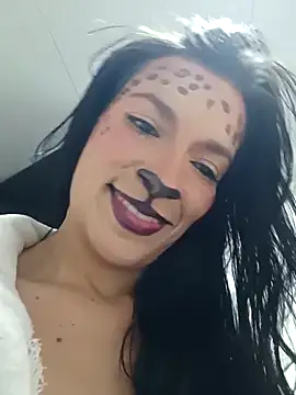 Snapshot of kim_lebanon chatting on October 31, 2025, 7:59 pm kim lebanon online show from October 31, 2025, 7:59 pm