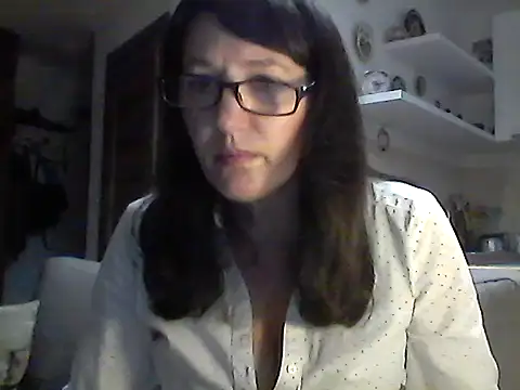 Snapshot of Elena48324 chatting on November 9, 2025, 2:15 pm Elena48324 online show from November 9, 2025, 2:15 pm