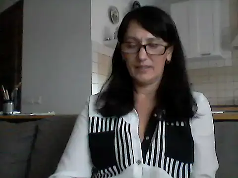 Snapshot of Elena48324 chatting on November 27, 2025, 11:56 am Elena48324 online show from November 27, 2025, 11:56 am