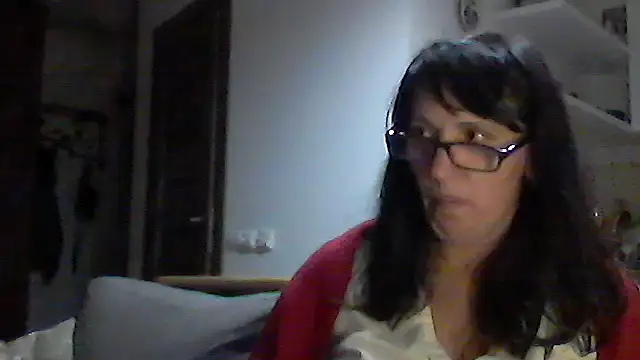 Snapshot of Elena48324 chatting on November 28, 2025, 8:22 pm Elena48324 online show from November 28, 2025, 8:22 pm