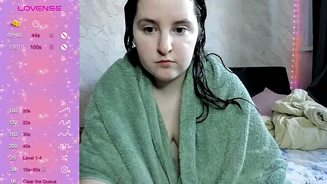 Snapshot of alice_allens chatting on October 12, 2025, 10:47 am alice allens online show from October 12, 2025, 10:47 am