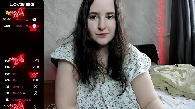 Snapshot of alice_allens chatting on November 12, 2025, 9:21 am alice allens online show from November 12, 2025, 9:21 am
