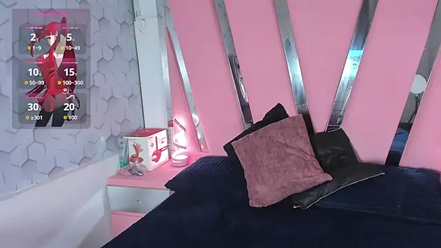 Viiolettlopez online show from October 18, 2025, 1:45 pm