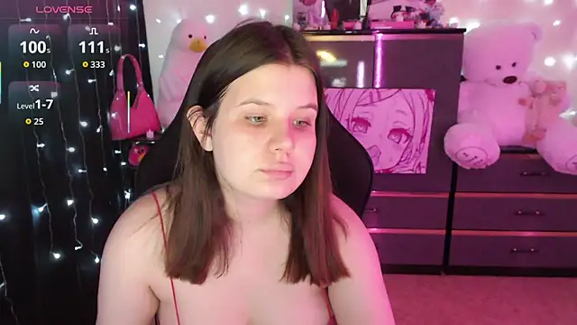 Snapshot of AmyVibess chatting on October 6, 2025, 8:06 pm AmyVibess online show from October 6, 2025, 8:06 pm