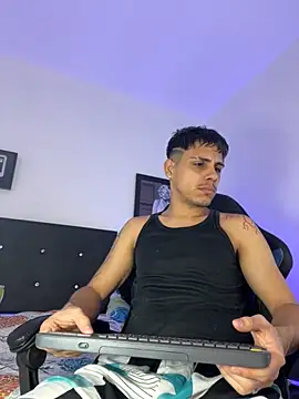 Snapshot of Luke_Stone chatting on October 24, 2025, 4:36 pm Luke Stone online show from October 24, 2025, 4:36 pm