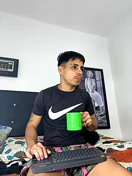 Snapshot of Luke_Stone chatting on November 26, 2025, 9:16 pm Luke Stone online show from November 26, 2025, 9:16 pm