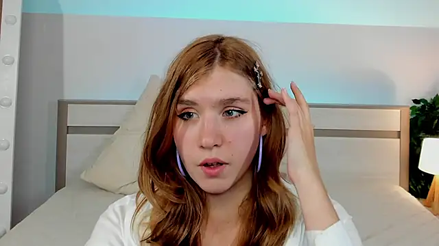 Iris Rain online show from September 15, 2025, 10:26 am