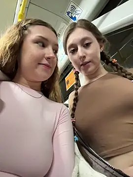 Snapshot of katexxxx chatting on November 10, 2025, 4:28 pm katexxxx online show from November 10, 2025, 4:28 pm