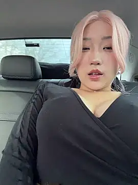 Snapshot of winter11 chatting on November 23, 2025, 1:27 am winter11 online show from November 23, 2025, 1:27 am