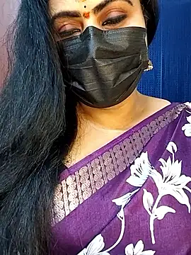 honey-flower online show from September 9, 2025, 11:54 am