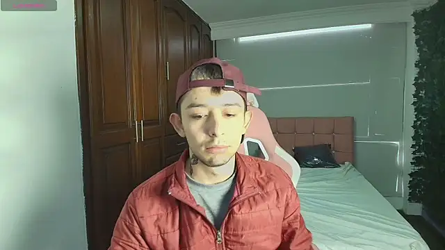 Aleecandrews online show from October 29, 2025, 7:04 pm