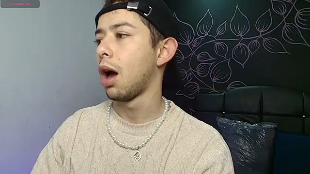 Aleecandrews online show from November 13, 2025, 7:24 pm