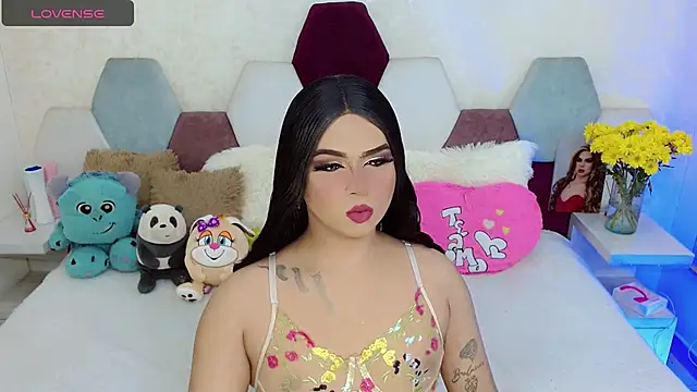 kushina uzumaki75 online show from September 26, 2025, 4:05 am