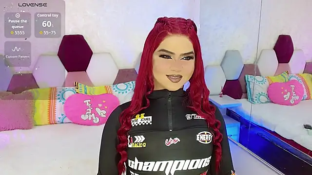 kushina uzumaki75 online show from October 18, 2025, 4:37 am