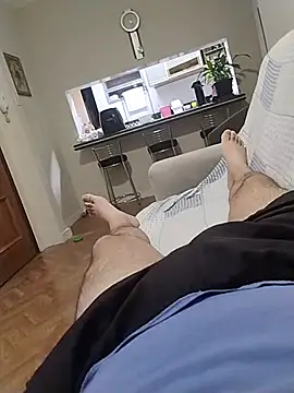 Snapshot of LeoMaduroSP chatting on October 31, 2025, 4:24 am LeoMaduroSP online show from October 31, 2025, 4:24 am