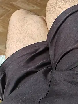 Snapshot of LeoMaduroSP chatting on October 31, 2025, 4:41 pm LeoMaduroSP online show from October 31, 2025, 4:41 pm