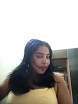 srimasrima online show from November 10, 2025, 3:22 pm