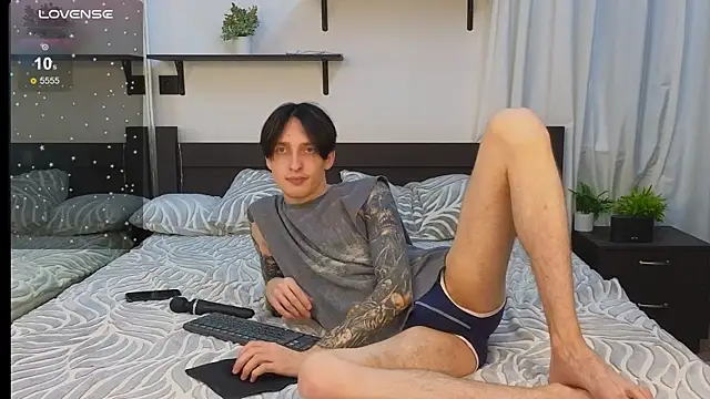 Martin Jin online show from October 5, 2025, 1:53 pm