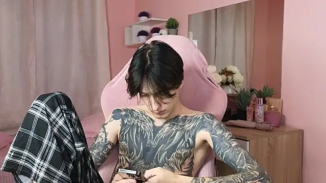 Martin Jin online show from November 2, 2025, 12:40 pm